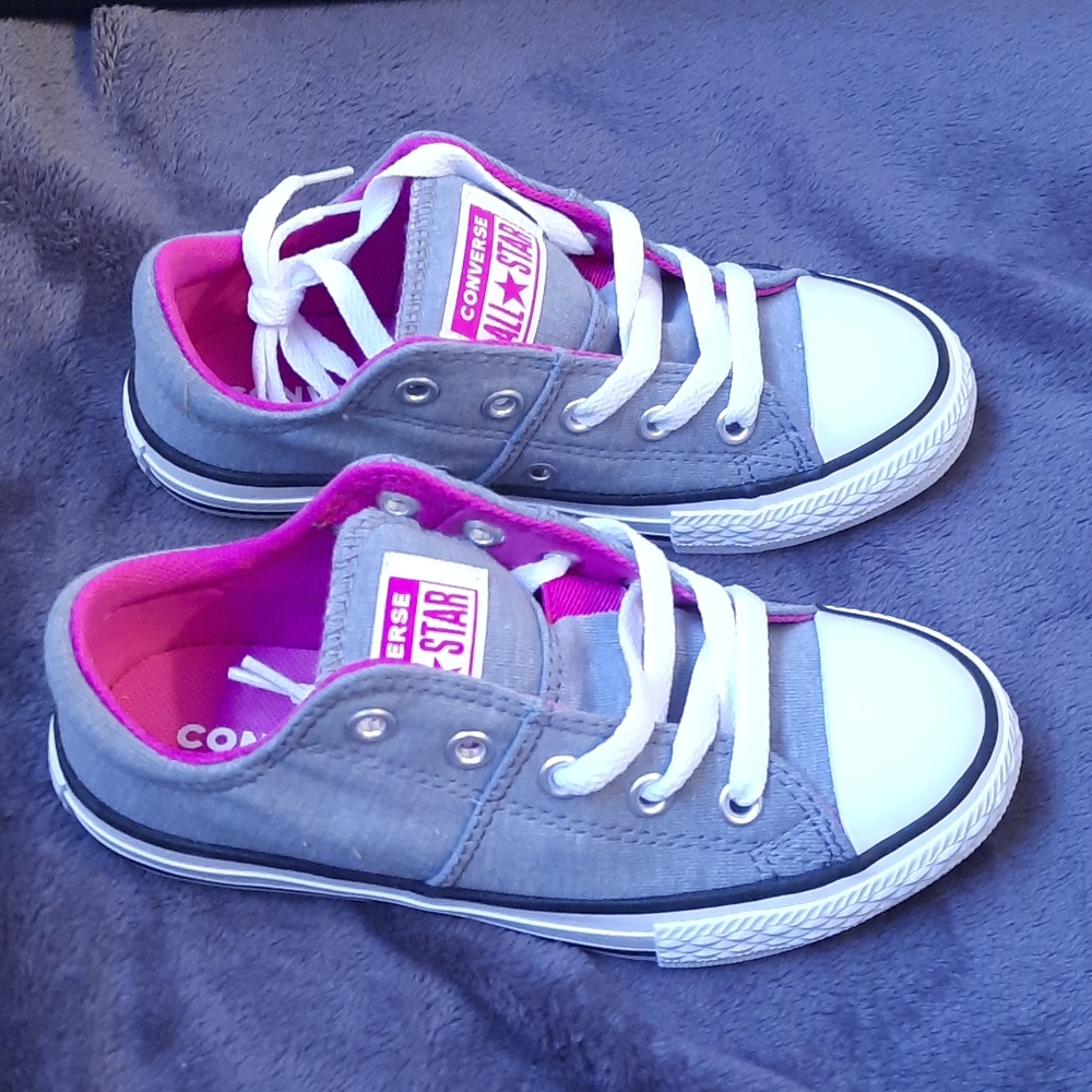 Grey and pink converse